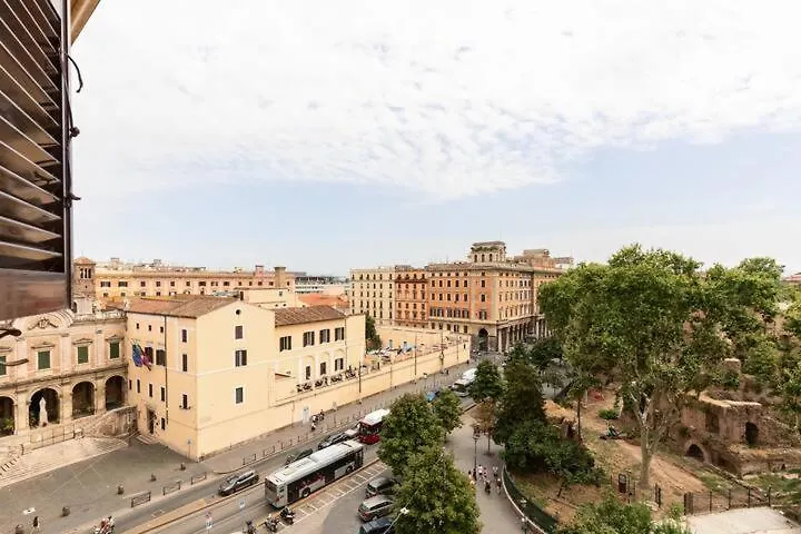 Elegant Aparment Vittorio City Center Rome 0*,  Italy