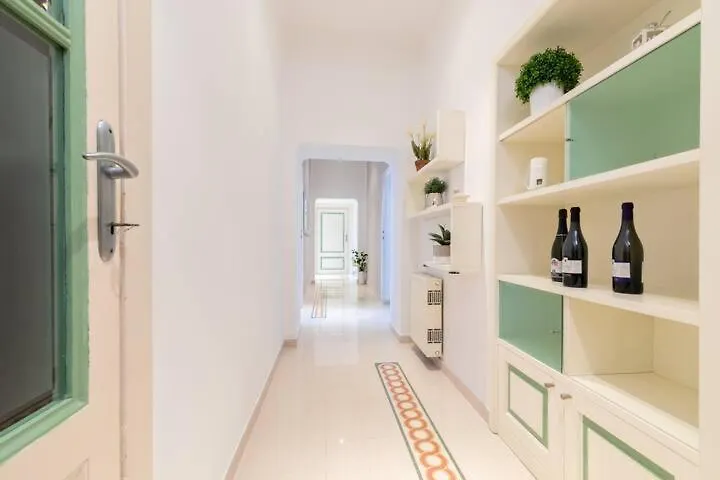 Apartment Elegant Aparment Vittorio City Center Rome