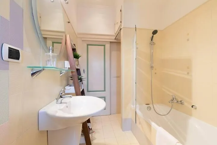 Apartment Elegant Aparment Vittorio City Center Rome Italy