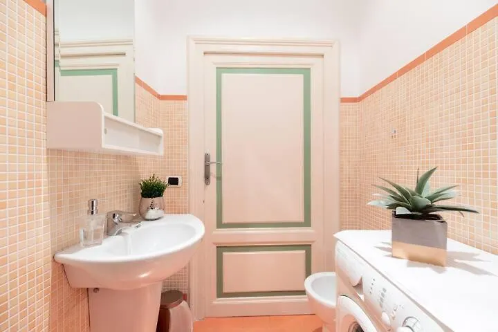 Elegant Aparment Vittorio City Center Rome 0*,